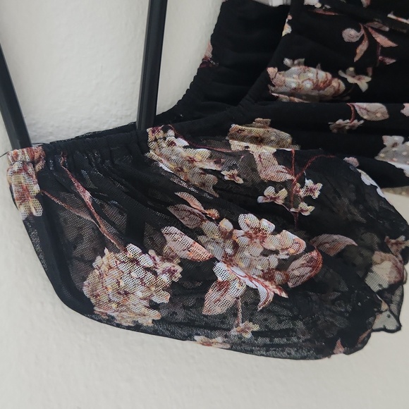 1775 Floral Black Floral Women's Blouse - Picture 3 of 6